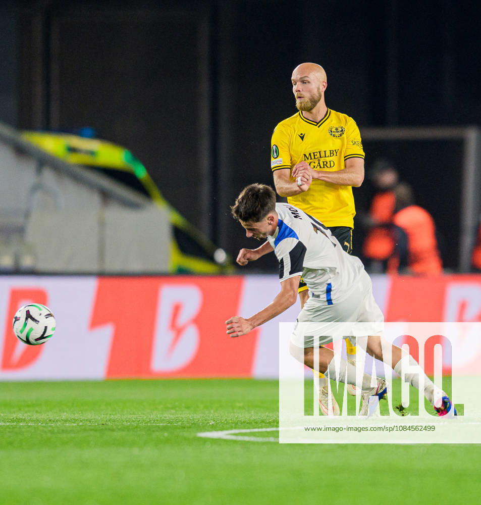 Pablo Molina of Inter Club d Escaldes and Viktor Gustafson of Mjällby during the UEFA Conference League football match between Mjällby and Inter Club d Escaldes on October 15, 2026 in Helsingborg. Photo: Christoffer Borg Mattisson BILDBYRÅN COP 261 CB0562 fotboll football soccer fotball uefa conference league conference league mjällby in bbeng fotboll football soccer fotball uefa conference league conference league mjällby in bbeng