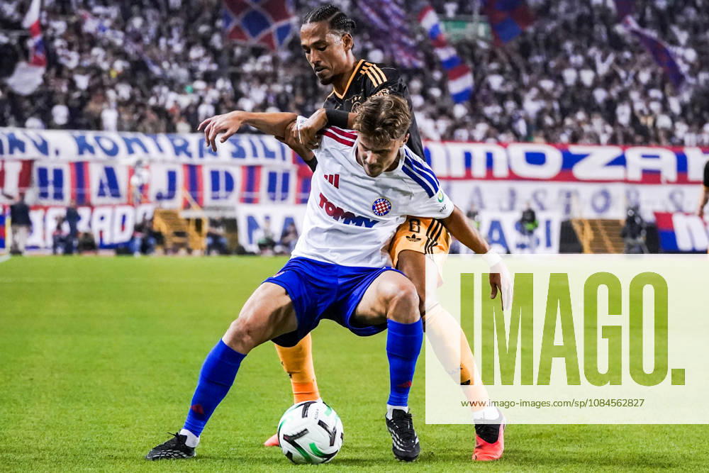 Fussball: Kroatien: UEFA Conference League 2026 2027 - 1. Runde, 15.10.2026 - HNK Hajduk Split vs. AFC Ajax Amsterdam - Stadion Poljud (Split, Kroatien); Thilo Kehrer (AFC Ajax), Simun Hrgovic (Hajduk Split)
