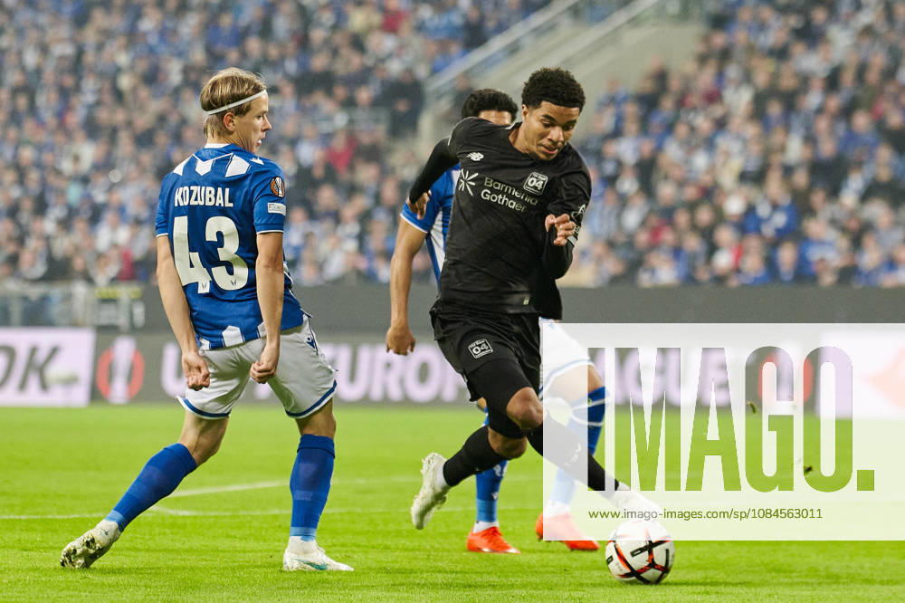 POZNAN ENEA STADION UEFA LIGA EUROPY FAZA LIGOWA 2. KOLEJKA LECH POZNAN - BAYER LEVERKUSEN NZ. MALIK TILLMAN ANTONI KOZUBAL FOTO RADOSLAW JOZWIAK CYFRASPORT NEWSPIX.PL --- Newspix.pl LE LIGA EUROPY UEFA PILKA NOZNA SEZON 2026 2027 --- UEFA EUROPA LEAGUE SEASON 2026 2027 RA2_1053
