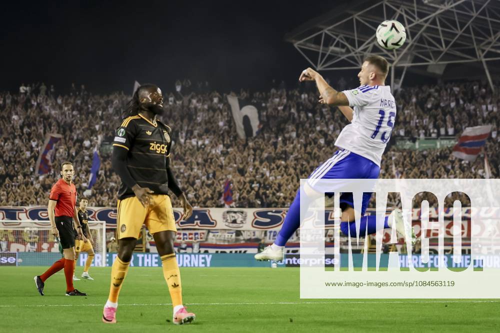 SPLIT - (lr) Tolu Arokodare of Ajax and Dario Maresic of Hajduk Split during the Conference League match between Hajduk Split and Ajax at Stadion Poljud on 15 October 2026 in Split, Croatia. SONNY LENSEN ANP ANPxSportx IVx 572540154 originalFilename: 572540154