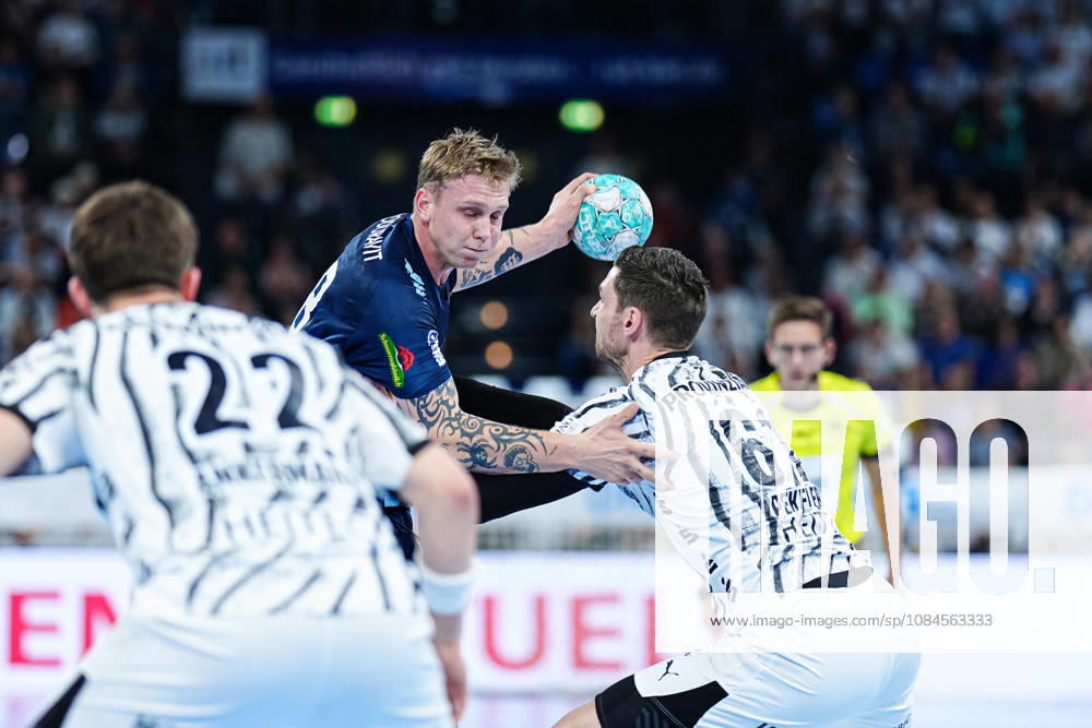 Haukur Thrastarson (Rhein-Neckar Löwen, 25), Hendrik Pekeler (THW Kiel, 61) GER, THW Kiel vs. Rhein-Neckar Löwen, Handball, 1. Bundesliga, Spieltag 9, Saison 2026 2027, 15.10.2026 GER, THW Kiel vs. Rhein-Neckar Löwen, Handball, 1. Bundesliga, Spieltag 9, Saison 2026 2027, 15.10.2026 Kiel