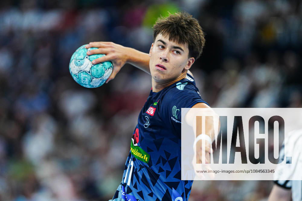 7 Meter Wurf Tor Niclas Mierzwa (Rhein-Neckar Löwen, 11) GER, THW Kiel vs. Rhein-Neckar Löwen, Handball, 1. Bundesliga, Spieltag 9, Saison 2026 2027, 15.10.2026 GER, THW Kiel vs. Rhein-Neckar Löwen, Handball, 1. Bundesliga, Spieltag 9, Saison 2026 2027, 15.10.2026 Kiel