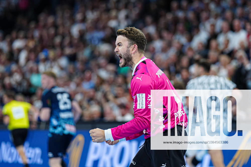Jubel nach Parade Gonzalo Perez de Vargas (THW Kiel, 01) GER, THW Kiel vs. Rhein-Neckar Löwen, Handball, 1. Bundesliga, Spieltag 9, Saison 2026 2027, 15.10.2026 GER, THW Kiel vs. Rhein-Neckar Löwen, Handball, 1. Bundesliga, Spieltag 9, Saison 2026 2027, 15.10.2026 Kiel