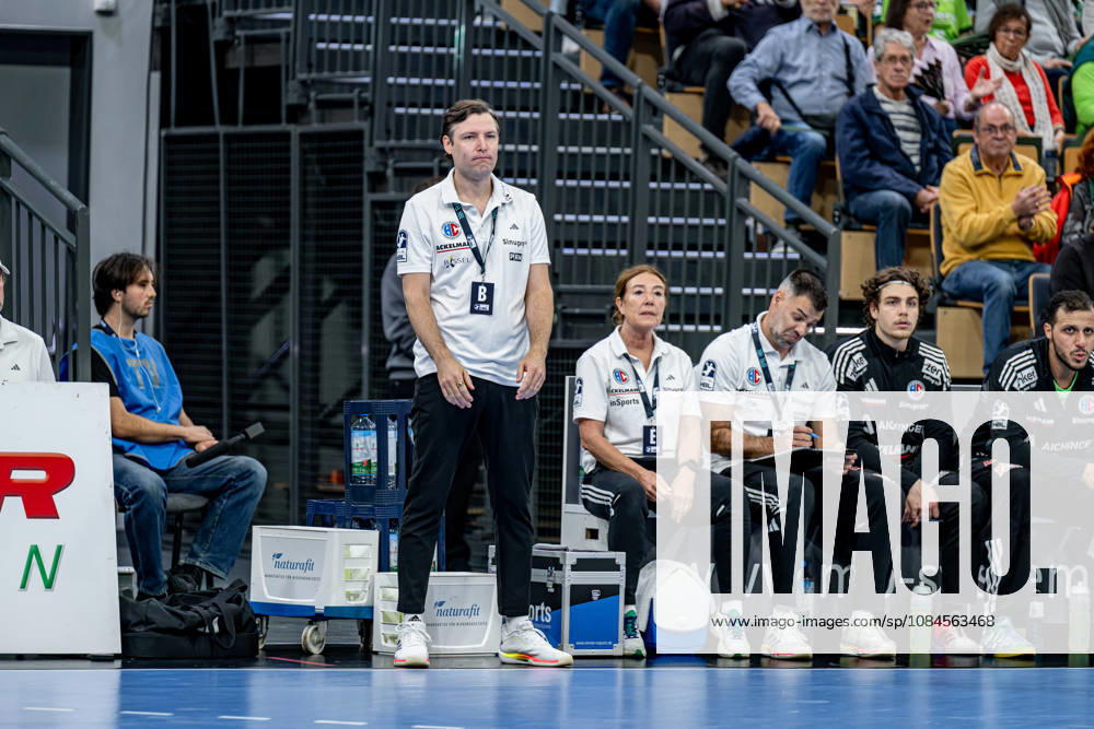 OPEL Handball Bundesliga; HSG Wetzlar - HC Erlangen, 15.10.26 Trainer Johannes Sellin (HC Erlangen) OPEL Handball Bundesliga; HSG Wetzlar - HC Erlangen: Wetzlar, 15.10.26
