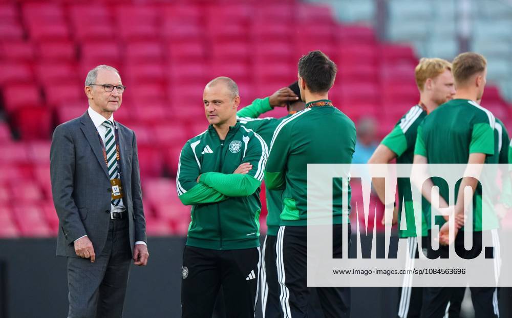 Celtic Manager Martin O Neill Benfica v Celtic, UEFA Europa League, Football, Estadio da Luz, Lisbon, Portugal - 15 Oct 2026Lisbon Estadio da Luz Portugal