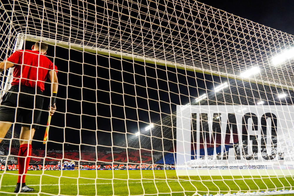 Fussball: Kroatien: UEFA Conference League 2026 2027 - 1. Runde, 15.10.2026 - HNK Hajduk Split vs. AFC Ajax Amsterdam - Stadion Poljud (Split, Kroatien); Choreografie der Hajduk Split Fans Torcida