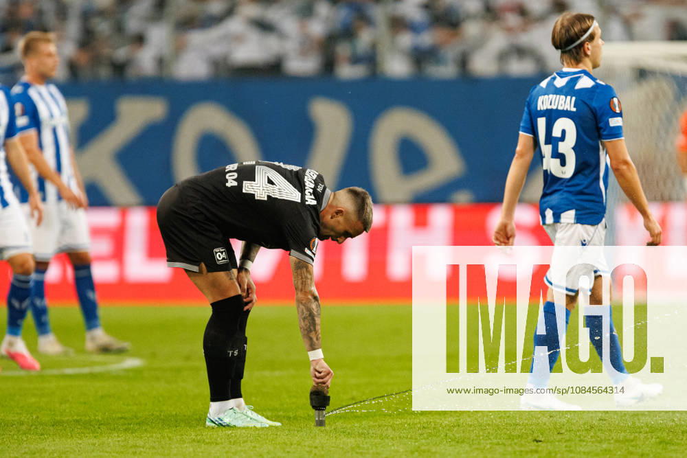 Aleix Garcia seen during UEFA Europe League 2026 2027 league phase game between teams of Lech Poznan and Bayer Leverkusen (Ernest Kolodziej Ball Raw Images) Poznan ENEA Stadion Poland