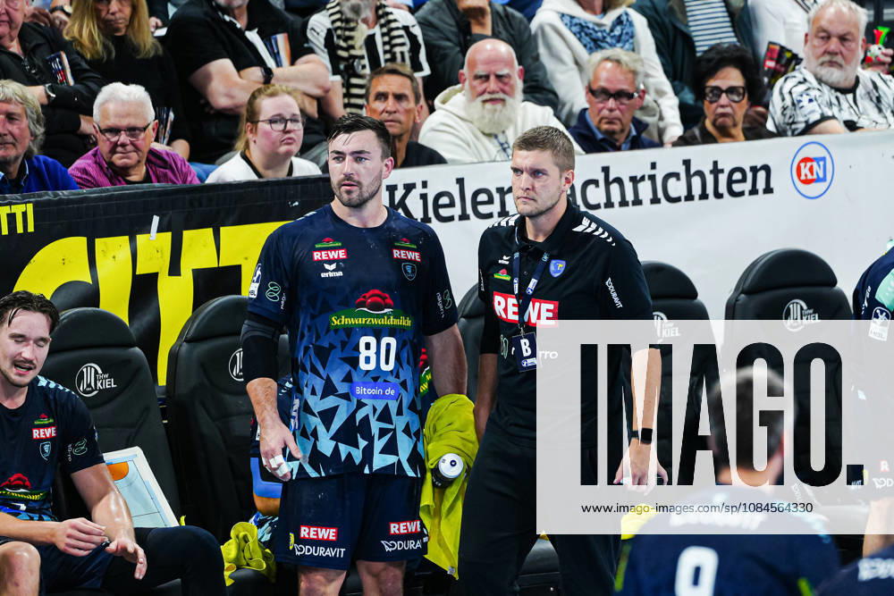 Jannik Kohlbacher (Rhein-Neckar Löwen, 80), Michael Abt (Rhein-Neckar Löwen, Trainer) GER, THW Kiel vs. Rhein-Neckar Löwen, Handball, 1. Bundesliga, Spieltag 9, Saison 2026 2027, 15.10.2026 GER, THW Kiel vs. Rhein-Neckar Löwen, Handball, 1. Bundesliga, Spieltag 9, Saison 2026 2027, 15.10.2026 Kiel