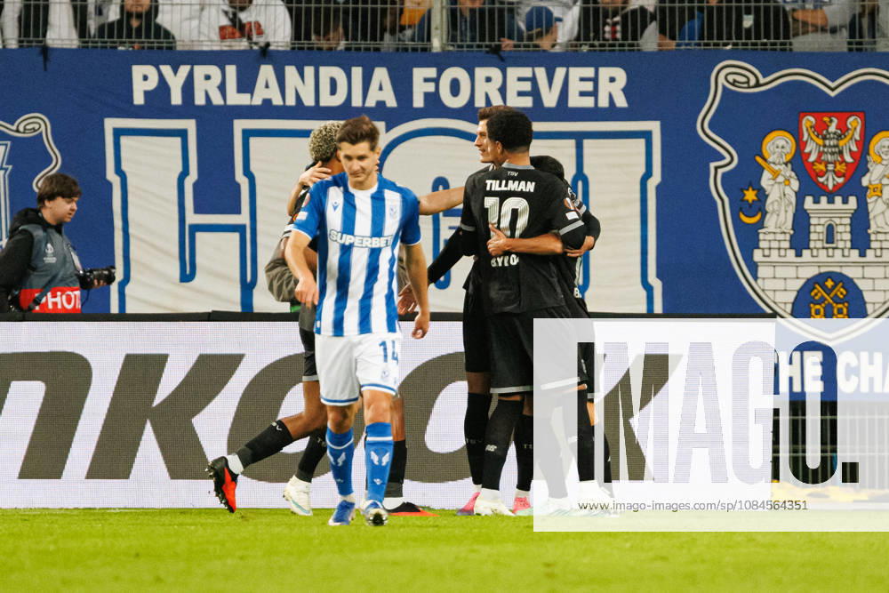 Patrik Schick and players of Bayer 04 Leverkusen seen celebrating after goal during UEFA Europe League 2026 2027 league phase game between teams of Lech Poznan and Bayer Leverkusen (Ernest Kolodziej Ball Raw Images) Poznan ENEA Stadion Poland