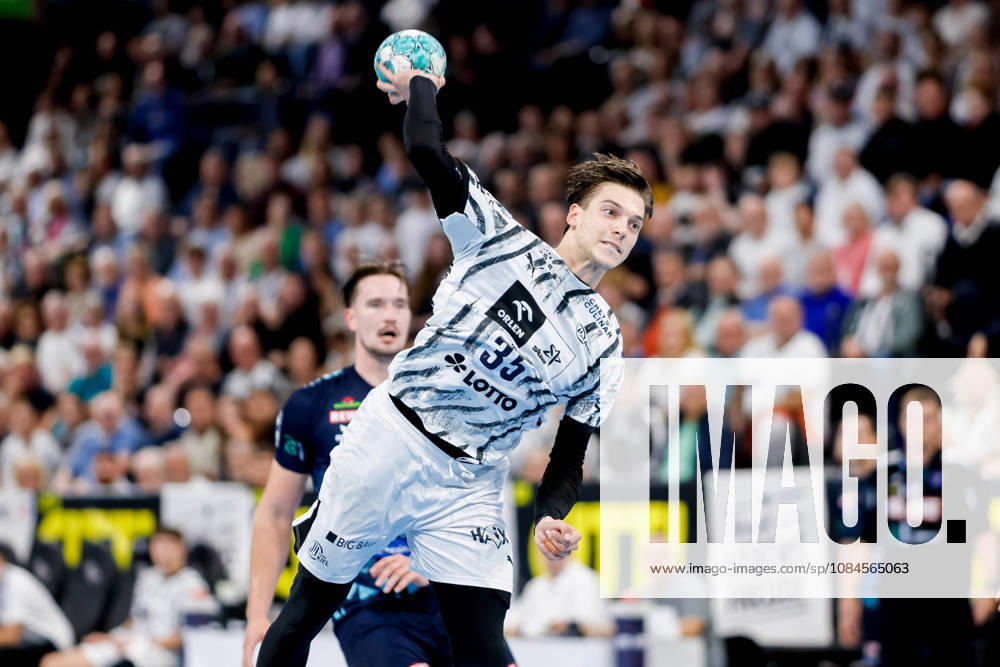 - Handball, 1. Bundesliga 2026 27, THW Kiel - Rhein-Neckar Löwen: Domen Makuc (THW Kiel, 35)