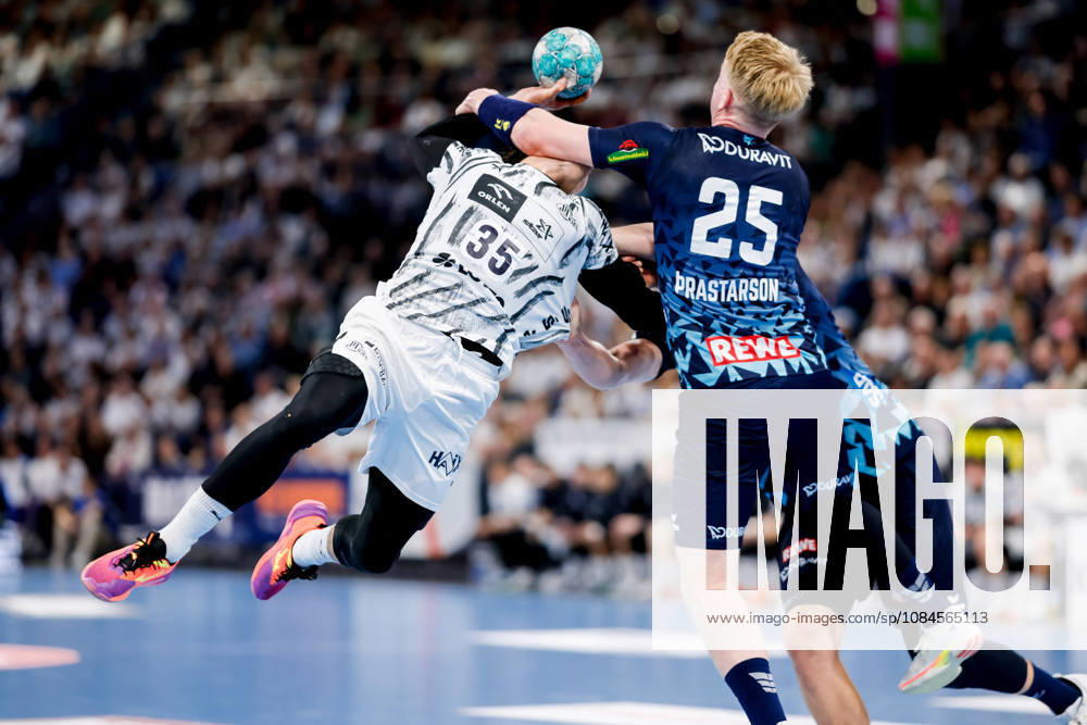 - Handball, 1. Bundesliga 2026 27, THW Kiel - Rhein-Neckar Löwen: Domen Makuc (THW Kiel, 35), Haukur Þrastarson (Rhein-Neckar Löwen, 25)