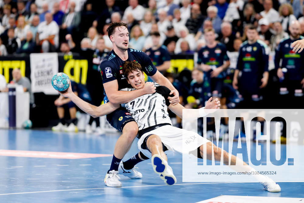 - Handball, 1. Bundesliga 2026 27, THW Kiel - Rhein-Neckar Löwen: Robert Timmermeister (Rhein-Neckar Löwen, 7), Julian Köster (THW Kiel, 7)