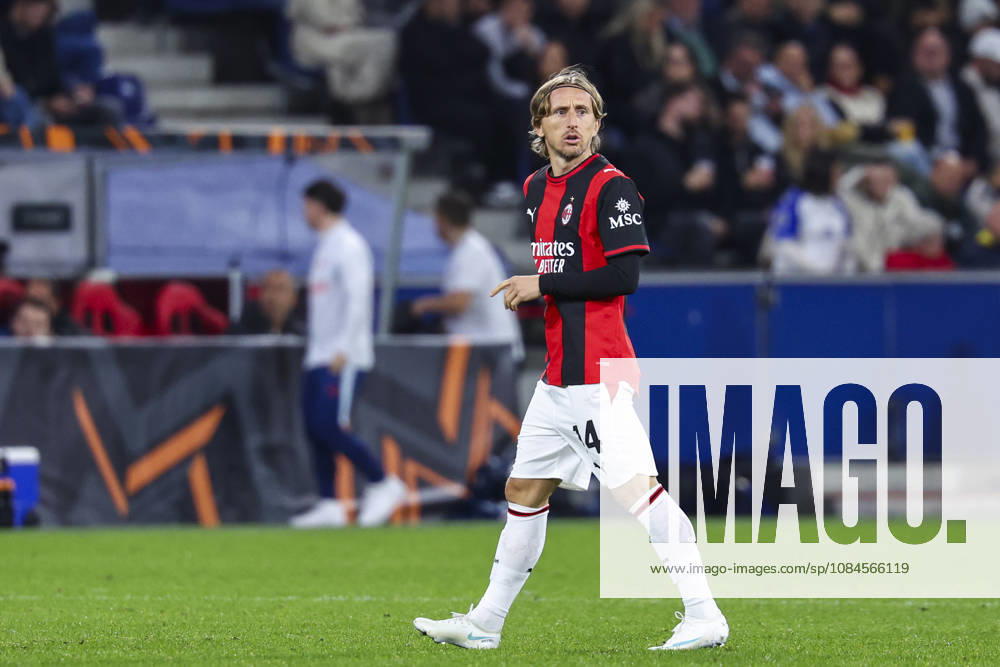 SOCCER - UEFA EL, RBS vs Milan SALZBURG,AUSTRIA,15.OCT.26 - SOCCER - UEFA Europa League, Red Bull Salzburg vs AC Milan. Image shows Luka Modric (Milan). GEPAxpictures Geieregger