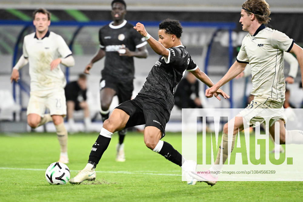 AA Gent vs Aarhus Momodou Sonko of KAA Gent is pictured in action with the ball during Matchday 2 in the 2026-2027 Uefa Conference League season - league phase between AA Gent and AGF Aarhus on October 15 , 2026 in Gent, Belgium. (Photo by Maarten Straetemans Isosport) Gent Belgium
