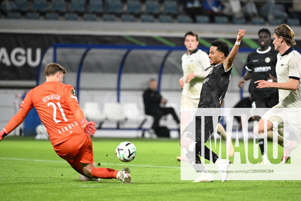AA Gent vs Aarhus Mads Hedenstad of Aarhus battles for the ball with Momodou Sonko of KAA Gent during Matchday 2 in the 2026-2027 Uefa Conference League season - league phase between AA Gent and AGF Aarhus on October 15 , 2026 in Gent, Belgium. (Photo by Maarten Straetemans Isosport) Gent Belgium
