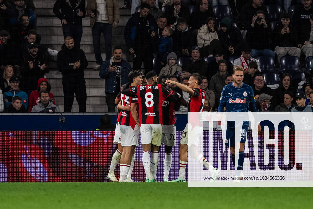 SOCCER - UEFA EL, RBS vs Milan SALZBURG,AUSTRIA,15.OCT.26 - SOCCER - UEFA Europa League, Red Bull Salzburg vs AC Milan. Image shows the rejoicing of Milan. GEPAxpictures Arellano