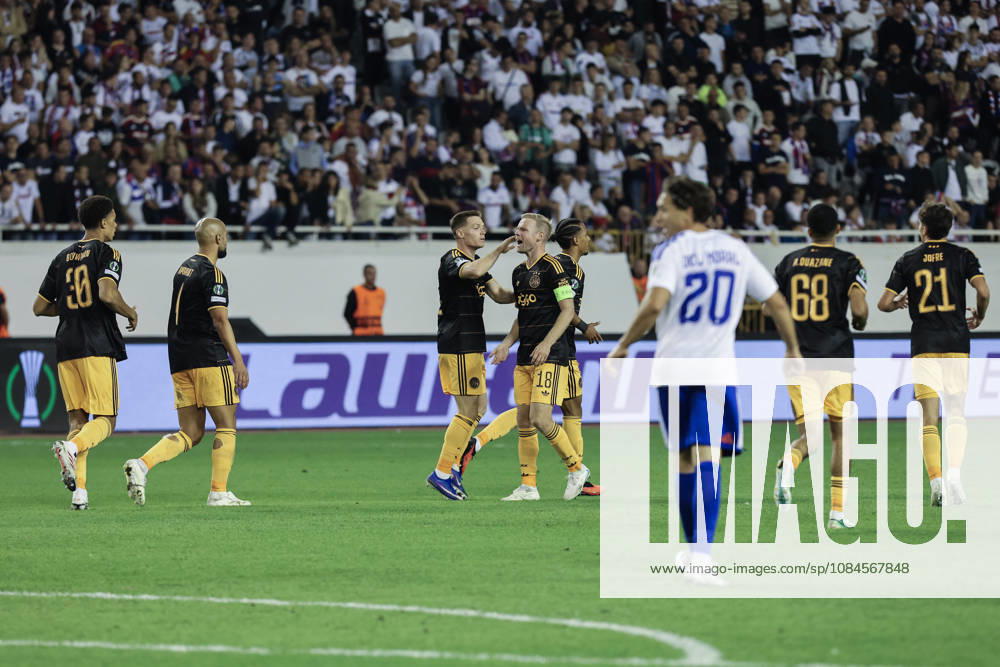 UEFA Conference League HNK Hajduk Split v AFC Ajax Davy Klaassen of Ajax celebratea s agoal with his teammates during the UEFA Conference League 2026 27 League Phase MD1 match between HNK Hajduk Split and AFC Ajax at Stadion Poljud on October 15, 2026 in Split, Croatia. IvoxCagalj PIXSELL