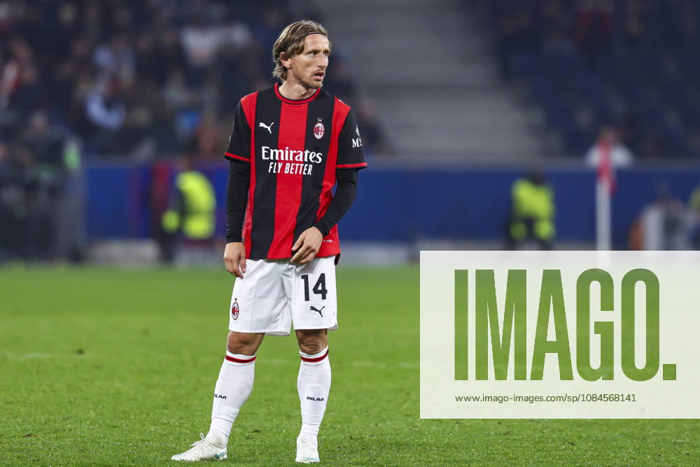 SOCCER - UEFA EL, RBS vs Milan SALZBURG,AUSTRIA,15.OCT.26 - SOCCER - UEFA Europa League, Red Bull Salzburg vs AC Milan. Image shows Luka Modric (Milan). GEPAxpictures Geieregger