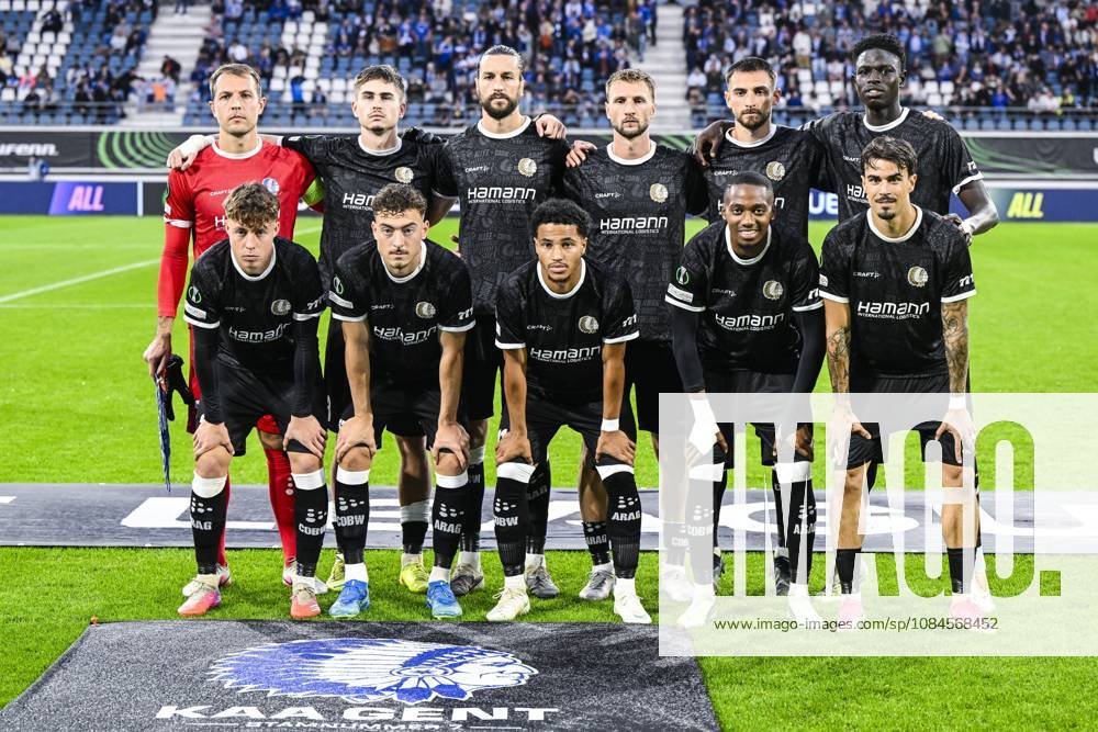 Gent s players pose for the photographers at a soccer game between Belgian KAA Gent and Danish Aarhus GF, Thursday 15 October 2026 in Gent, the opening match of the UEFA Conference League league phase. TOMxGOYVAERT x189912141x