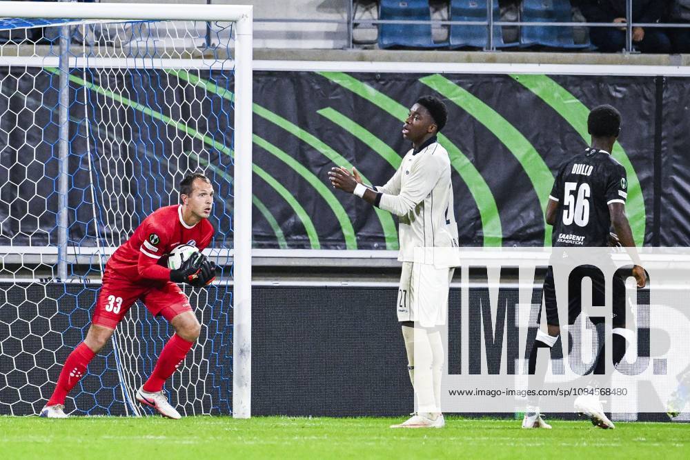Gent s goalkeeper Davy Roef pictured in action during a soccer game between Belgian KAA Gent and Danish Aarhus GF, Thursday 15 October 2026 in Gent, the opening match of the UEFA Conference League league phase. TOMxGOYVAERT x189914076x