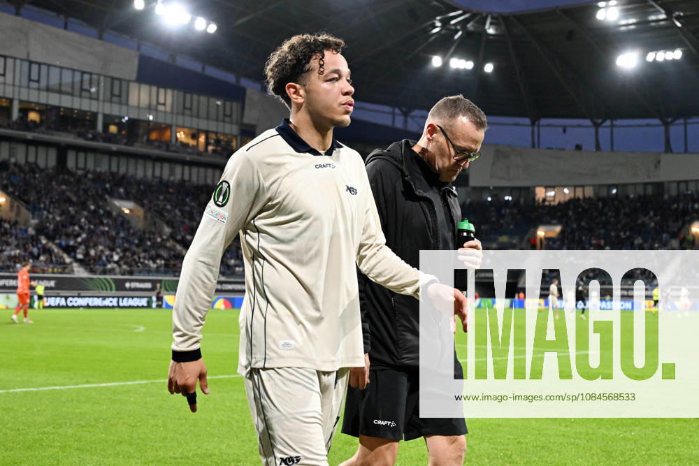 AA Gent vs Aarhus Mikael Anderson of Aarhus is substituted during Matchday 2 in the 2026-2027 Uefa Conference League season - league phase between AA Gent and AGF Aarhus on October 15 , 2026 in Gent, Belgium. (Photo by Maarten Straetemans Isosport) Gent Belgium