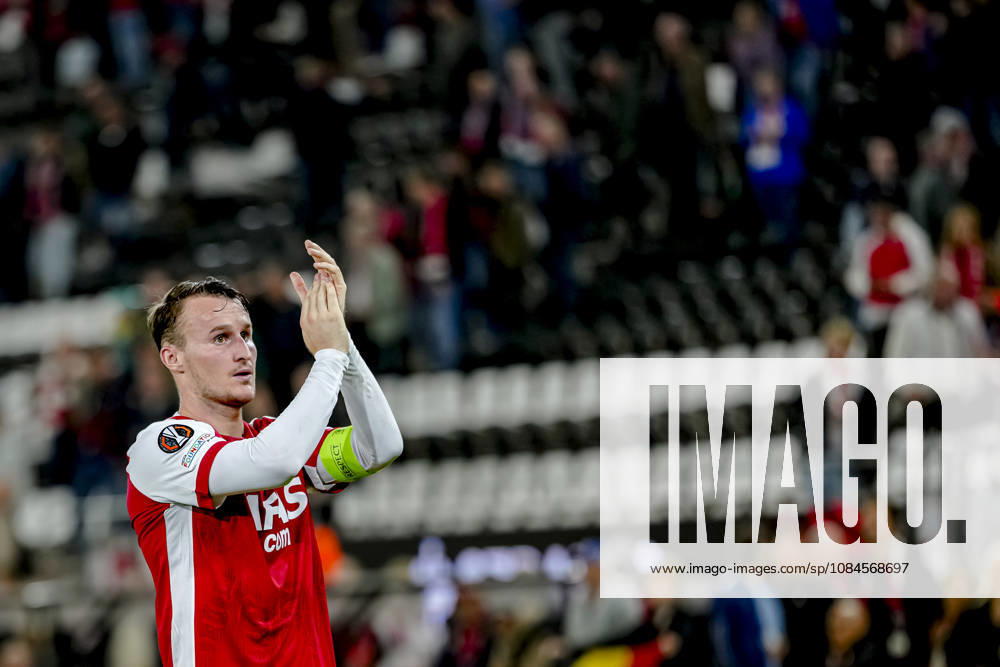 ALKMAAR - AZ Alkmaar midfielder Peer Koopmeiners during the UEFA Europa League match between AZ and Hapoel Beer-Sheva in AFAS stadion on 15 October 2026 in Alkmaar, Nederland. ED VAN DE POL EYE4IMAGES DeFodi Images -