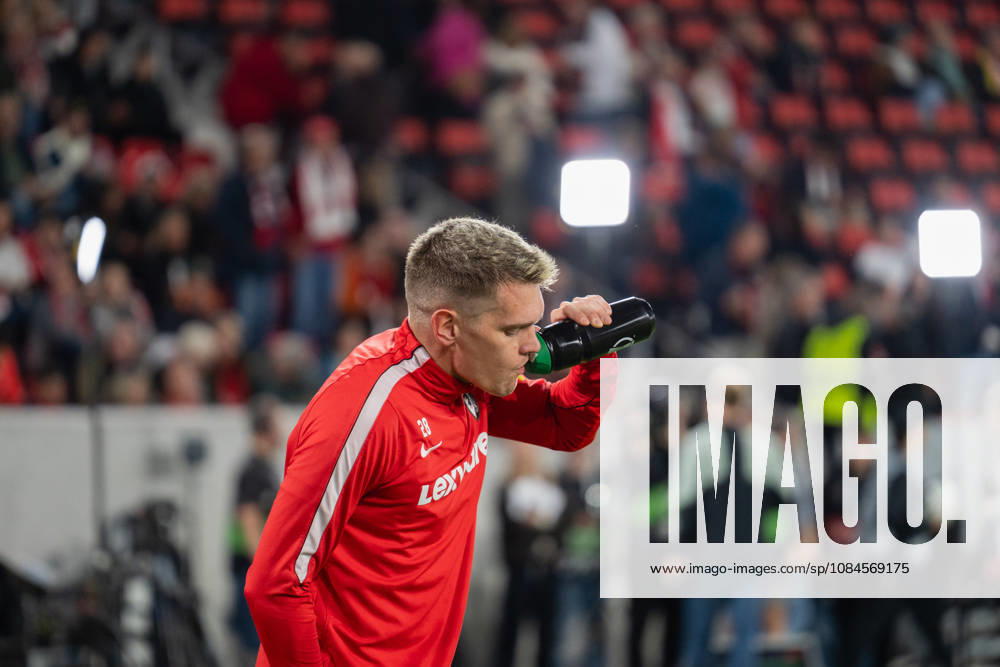 Fussball UEFA Conference League, SC Freiburg - FK Jablonec v.l. Matthias Ginter (28, SC Freiburg) Freiburg