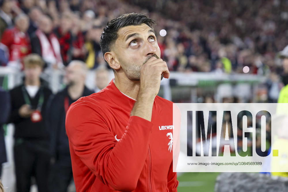 Vincenzo Grifo (SC Freiburg, 32) vor Spielbeginn , Deutschland, Fussball, UEFA Conference League, 1. Spieltag, 2026 2027, SC Freiburg vs. FK Jablonec, 15.10.2026, Freiburg im Breisgau Stadion am Wolfswinkel Deutschland
