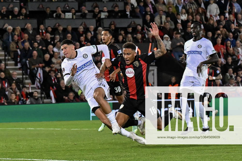 Bournemouth v SK Sturm Graz UEFA Europa League Marcus Tavernier of Bournemouth is challenged by Arjan Malic of Sturm Graz during the UEFA Europa League match at the Vitality Stadium, Bournemouth 15 10 2026 UK Newspapers OUT