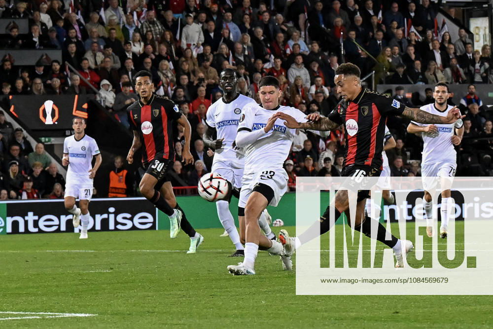 Bournemouth v SK Sturm Graz UEFA Europa League Marcus Tavernier of Bournemouth tries to find a way past Arjan Malic of Sturm Graz during the UEFA Europa League match at the Vitality Stadium, Bournemouth 15 10 2026 UK Newspapers OUT
