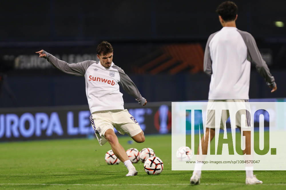 Zagreb, Croatia, 15th October 2026. UEFA Europa League. League phase, Matchday 2, Dinamo Zagreb vs Anderlecht at Maksimir Stadium, Zagreb. Lukas AMBROS (18) watming up. UEFA Europa League, Dinamo Zagreb vs Anderlecht.