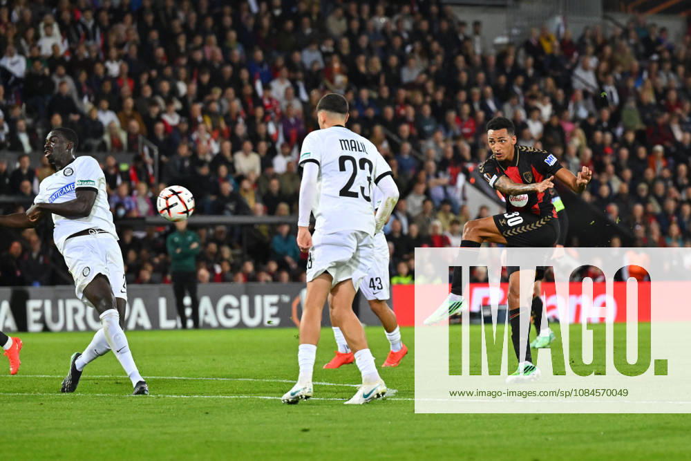 Bournemouth v Sturm Graz, Europa League Alvaro Rodriguez (30) of AFC Bournemouth shoots at goal and misses the target during the Europa League match between Bournemouth and Sturm Graz at the Vitality Stadium, Bournemouth, UK on 15 October 2026. Bournemouth Vitality Stadium Dorset UK Editorial use only ,