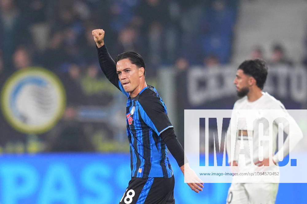 Atalanta s Giacomo Raspadori celebrates after scoring 2-0 during the Uefa Conference League match soccer match between Atalanta and Pafos at the New Balance Arena in Bergamo , North Italy - Thursday , October 15 , 2026 . - Soccer .