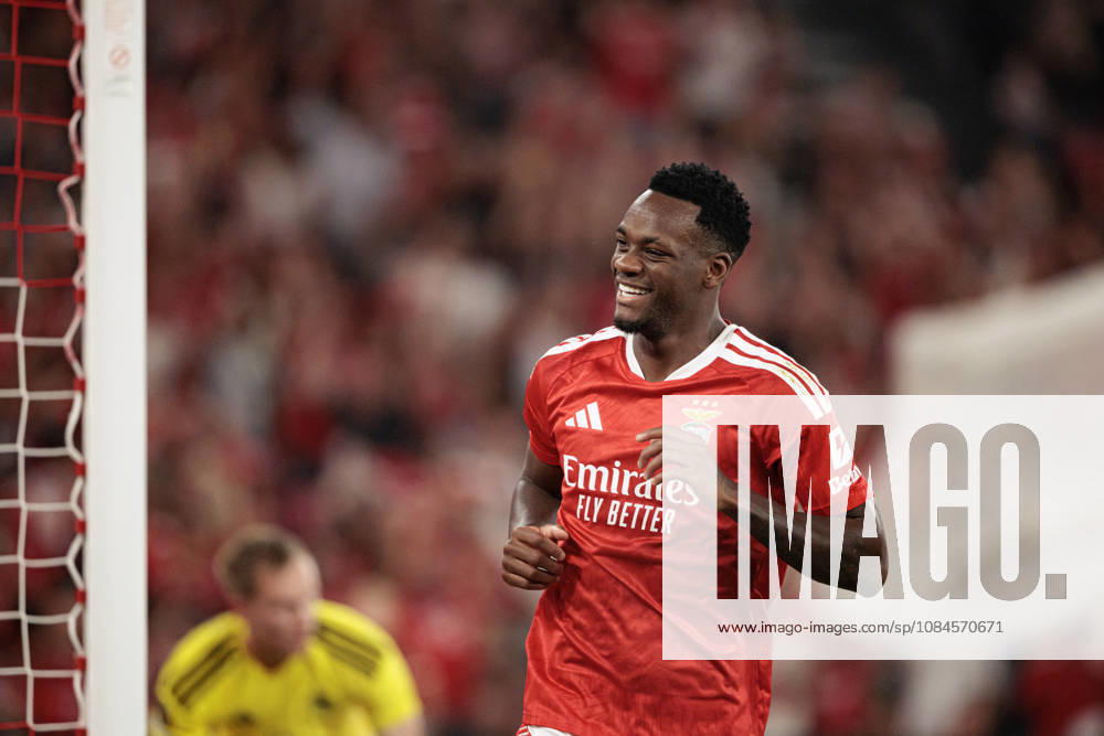 Jhon Duran seen celebrating after scoring goal during UEFA Europa League 2026 2027 league phase game between teams of SL Benfica and Celtic FC at Estadio Da Luz (Maciej Rogowski Ball Raw Images PT) Lisbon Estadio Da Luz Portugal