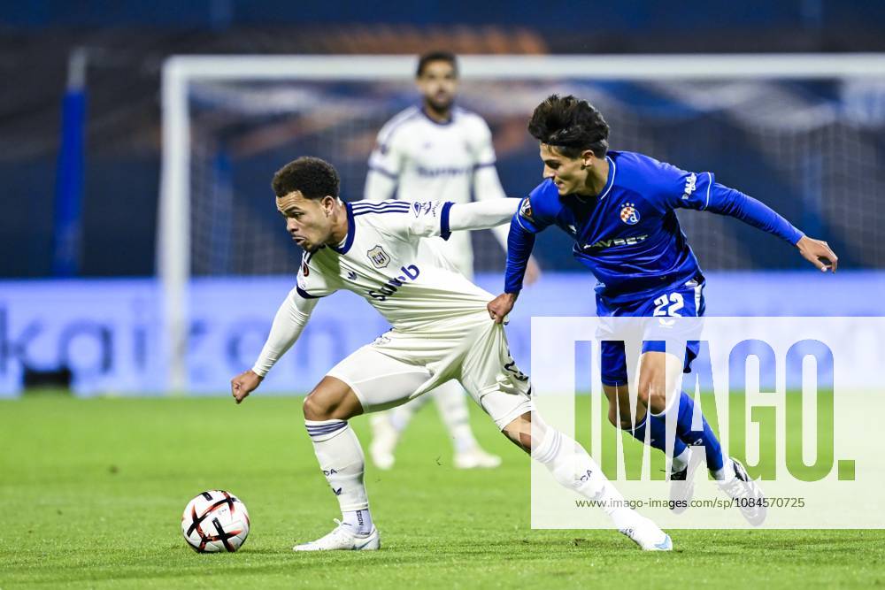 GNK Dinamo v RSC Anderlecht - UEFA Europa League ZAGREB, CROATIA - OCTOBER 15 : Stroeykens Mario midfielder of RSC Anderlecht, Almena Iker midfielder of GNK Dinamo Zagreb in action during the UEFA Europa League 2026 27 League Phase matchday 2 match between GNK Dinamo and RSC Anderlecht on October 15, 2026 in Zagreb, Croatia, 15 10 2026 Zagreb Croatia