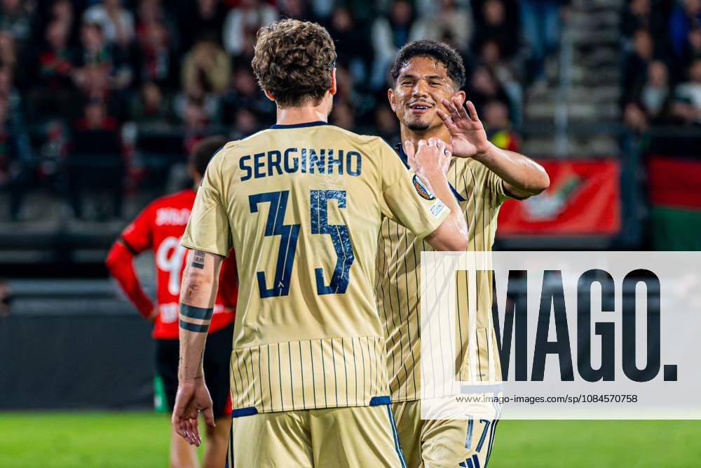 NIJMEGEN - Everton Bala of Levski Sofia celebrates his team s first goal with Serginho of Levski Sofia, but the goal was disallowed by VAR during the UEFA Europa League match between NEC Nijmegen and Levski Sofia at the Goffertstadion on October 15, 2026, in Nijmegen, the Netherlands. KEVIN SENDERS ANP UEFA Europa League 2026 27 ANPxSportx xMarcelxterxBalsxIVx 572553266 originalFilename: 572553266