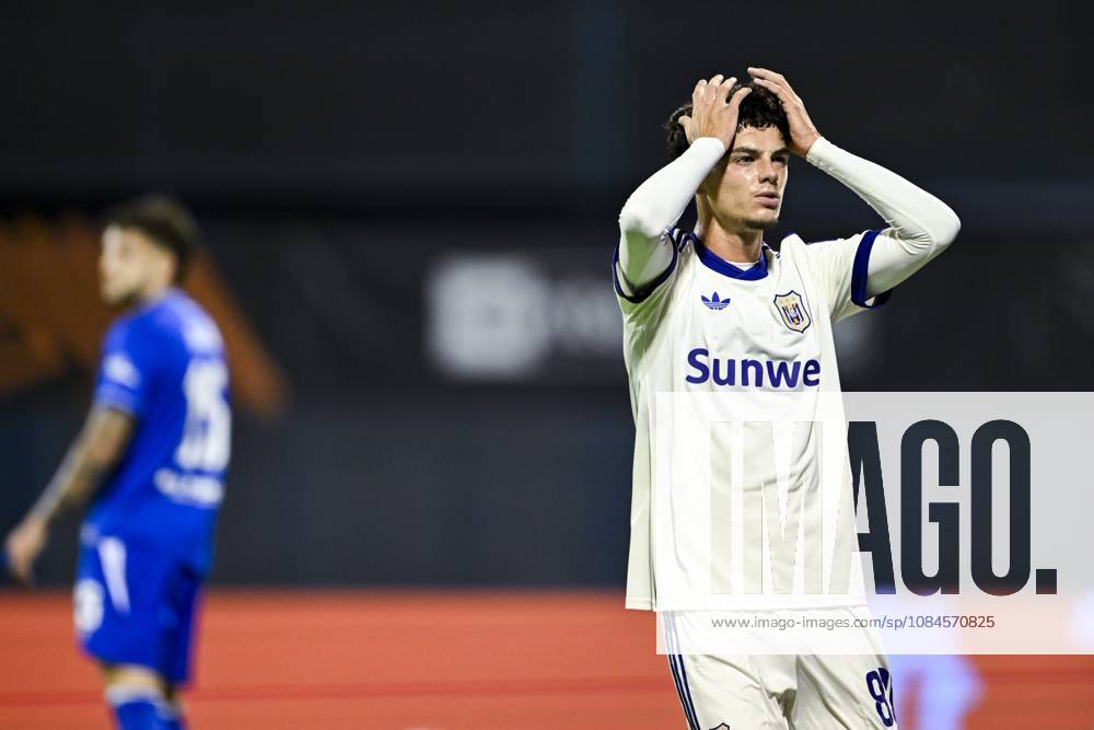 GNK Dinamo v RSC Anderlecht - UEFA Europa League ZAGREB, CROATIA - OCTOBER 15 : Degreef Tristan midfielder of RSC Anderlecht missing an opportunity during the UEFA Europa League 2026 27 League Phase matchday 2 match between GNK Dinamo and RSC Anderlecht on October 15, 2026 in Zagreb, Croatia, 15 10 2026 Zagreb Croatia