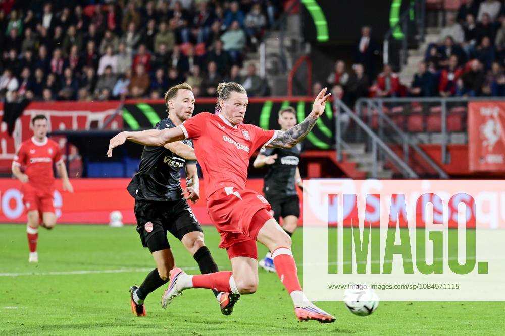 ENSCHEDE , 15Ã10-2026 , Stadium Grolsch Veste , season 2026 2027 , UEFA Conference League football , match between FC Twente and FC Thun , picture shows FC Twente player Wout Weghorst Twente - Thun x208455069x