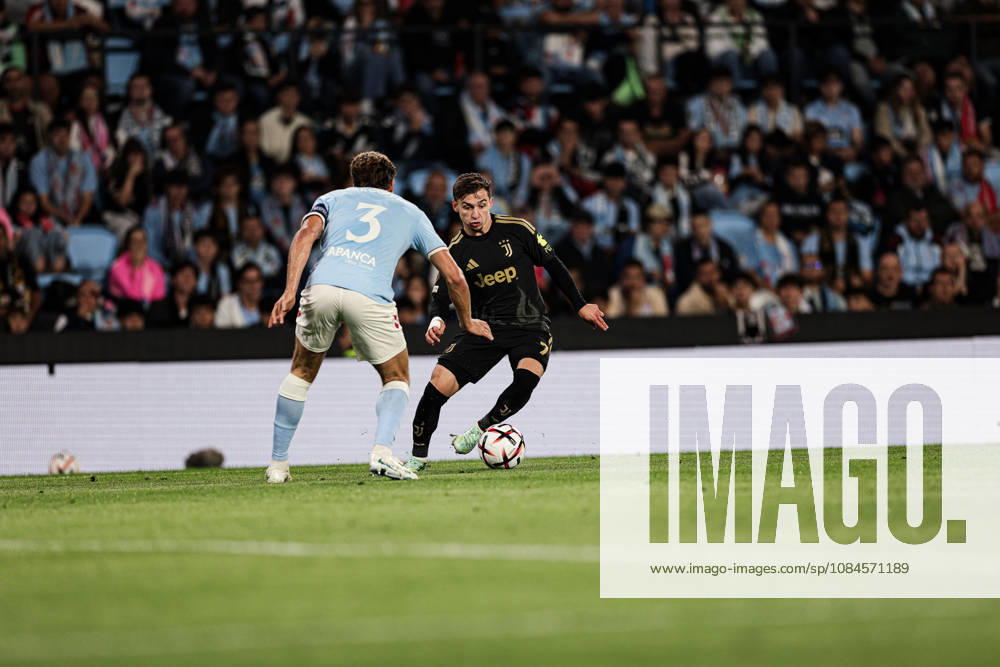 Francisco Conceicao of Juventus controls the ball during the UEFA Europa League 2026 27 League Phase MD2 match between Celta de Vigo and Juventus at Estadio de Balaidos. Vigo Spain - ZUMAe141 20261015_zsp_e141_009
