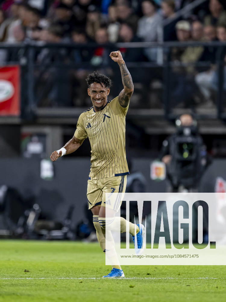 NIJMEGEN - Levski Sofia striker Reinaldo celebrates his 0-1 goal during the UEFA Europa League match between N.E.C. and Levski Sofia at Stadion De Goffert on 15 October 2026 in Nijmegen, Netherlands. (Photo by DeFodi Images) -