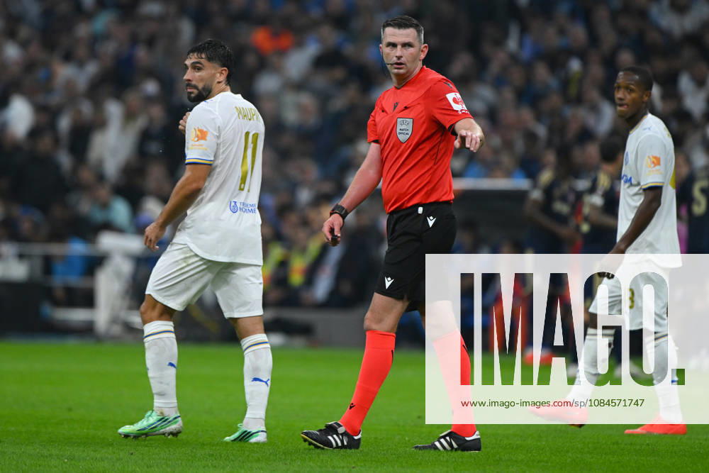 Referee Michael Oliver during the UEFA Europa League match between Olympique de Marseille and Olympiakos on October 15, 2026 at the CEPAC Velodrome Stadium in Marseille.
