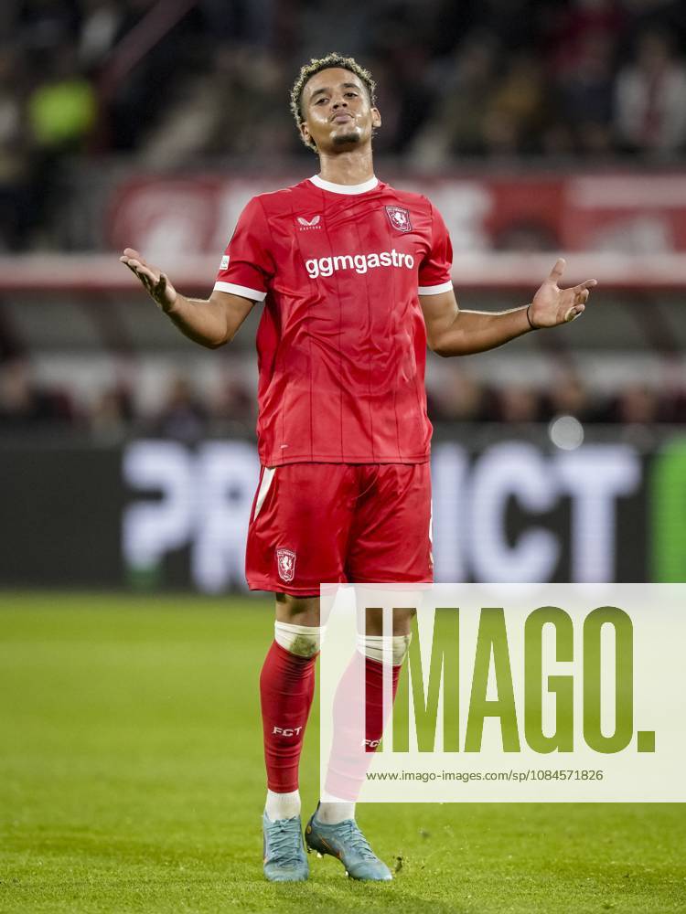 ENSCHEDE - Daouda Weidmann of FC Twente during the Conference League match between FC Twente and FC Thun at De Grolsch Veste stadium on October 15, 2026 in Enschede, Netherlands. TOBIAS KLEUVER ANP ANPxSportx IVx 572555182 originalFilename: 572555182