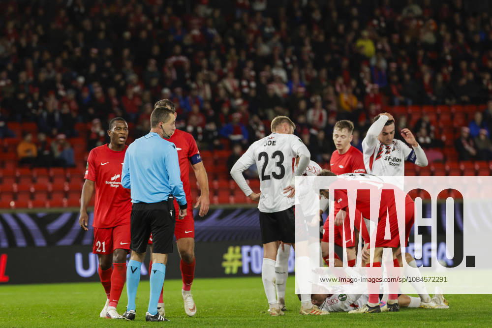Soccer, Conference League 2026 Brann vs. Lincoln Red Imps, Bergen, October 15, 2026. Lincoln Red Imps’ Mandi is down. Referee Dalibor Äaerný shows a red card to Brann’s Neraysho Kasanwirjo during the Conference League soccer match between SK Brann and Lincoln Red Imps at Brann Stadium Photo by Paul S. Amundsen, NTB, Bergen, Norway RESTRICTED USE FOR BETTING COMPANIES