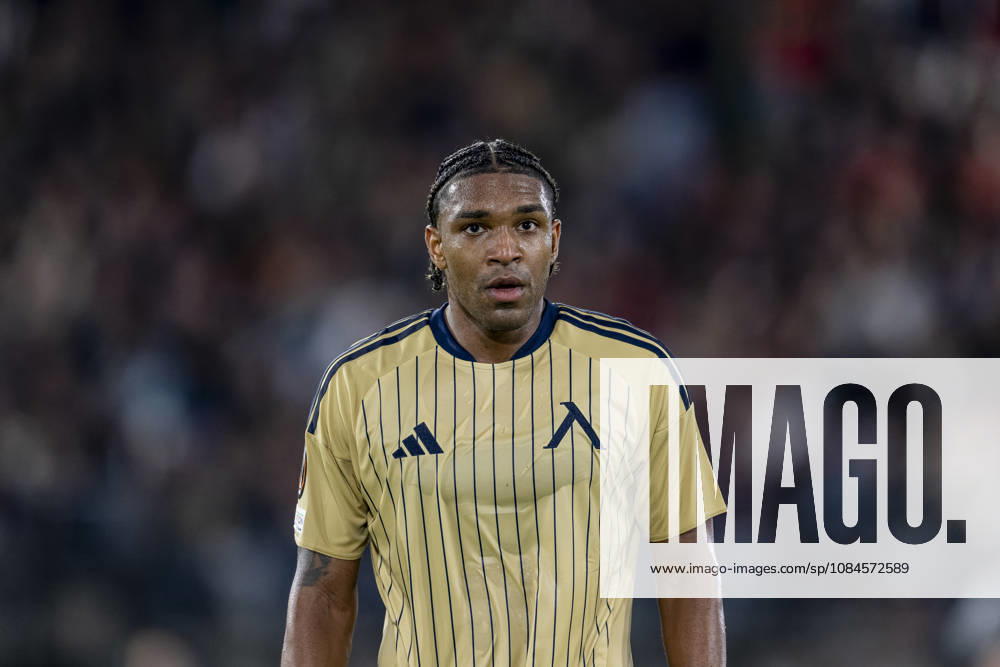 NIJMEGEN - Levski Sofia defender Christian Makoun during the UEFA Europa League match between N.E.C. and Levski Sofia at Stadion De Goffert on 15 October 2026 in Nijmegen, Nederland. (Photo by DeFodi Images) -