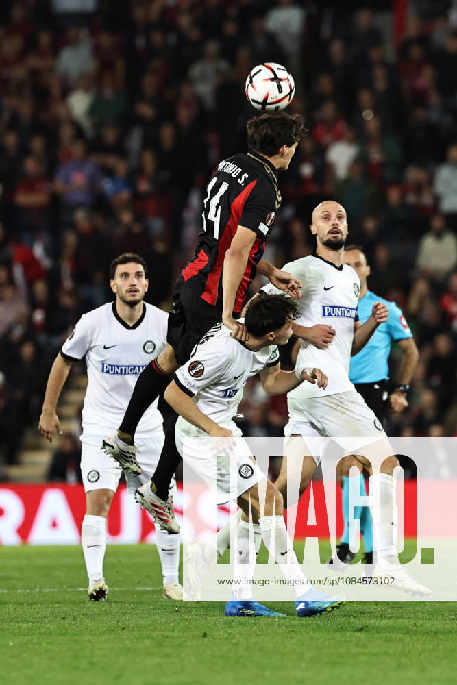 SOCCER - UEFA EL, Bournemouth vs Sturm BOURNEMOUTH,ENGLAND,15.OCT.26 - SOCCER - UEFA Europa League, AFC Bournemouth vs SK Sturm Graz. Image shows Antonio Silva (Bournemouth), Belmin Beganovic and Jon Gorenc Stankovic (Sturm). GEPAxpictures Bauer