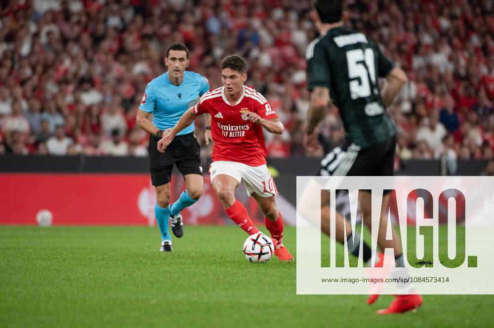 SL Benfica midfielder GEORGIY SUDAKOV runs with the ball toward a Celtic FC defender during their UEFA Europa League league phase matchday two fixture at Estadio da Luz in Lisbon, Portugal, on October 15, 2026. SL Benfica V Celtic FC - UEFA Europa League, Lisbon, Portugal - ZUMAr238 20261015_zip_r238_001