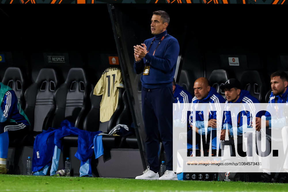Levski Sofia head coach Julio Velazquez applauds during the UEFA Europa League 2026 27 League Phase MD2 match between N.E.C. Nijmegen and PFC Levski Sofia at Goffertstadion on October 15, 2026 in Nijmegen, Netherlands.