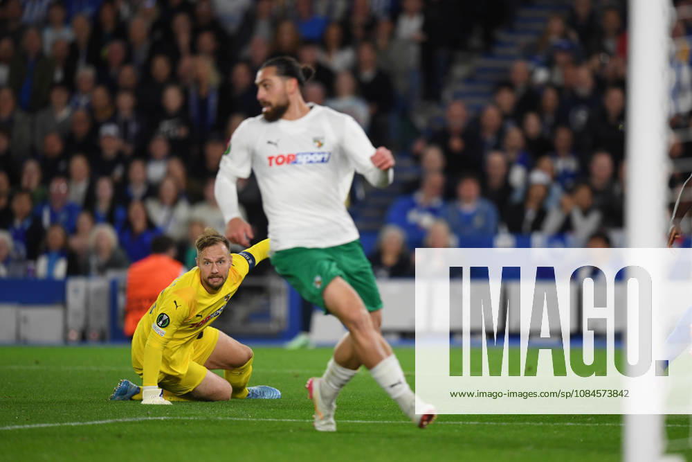 Brighton and Hove Albion v Kauno Zalgiris, UEFA Conference League GOAL 3-0 Tomas Svedkauskas of Kauno Zalgiris can only look on as the shot from Georginio Rutter Forward of Brighton and Hove Albion hits the back of his net during the UEFA Conference League match between Brighton and Hove Albion and Kauno Zalgiris at the American Express Stadium, Brighton and Hove, UK on 15 October 2026. Brighton and Hove American Express Stadium East Sussex UK Editorial use only ,