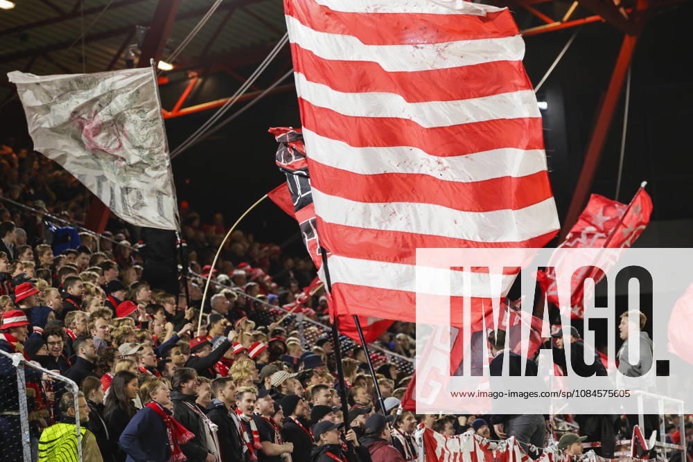 Soccer, Conference League 2026 Brann Lincoln Red Imps Bergen 20261015 Brann fans during the Conference League soccer match between SK Brann and Lincoln Red Imps at Brann Stadium. Photo by Paul S. Amundsen, NTB, Bergen, Norway. . RESTRICTED USE FOR BETTING COMPANIES