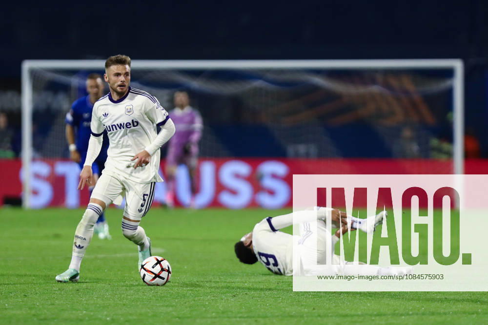 Zagreb, Croatia, 15th October 2026. UEFA Europa League. League phase, Matchday 2, Dinamo Zagreb vs Anderlecht at Maksimir Stadium, Zagreb. Mario STROEYKENS (29) on the ground injured. UEFA Europa League, Dinamo Zagreb vs Anderlecht.